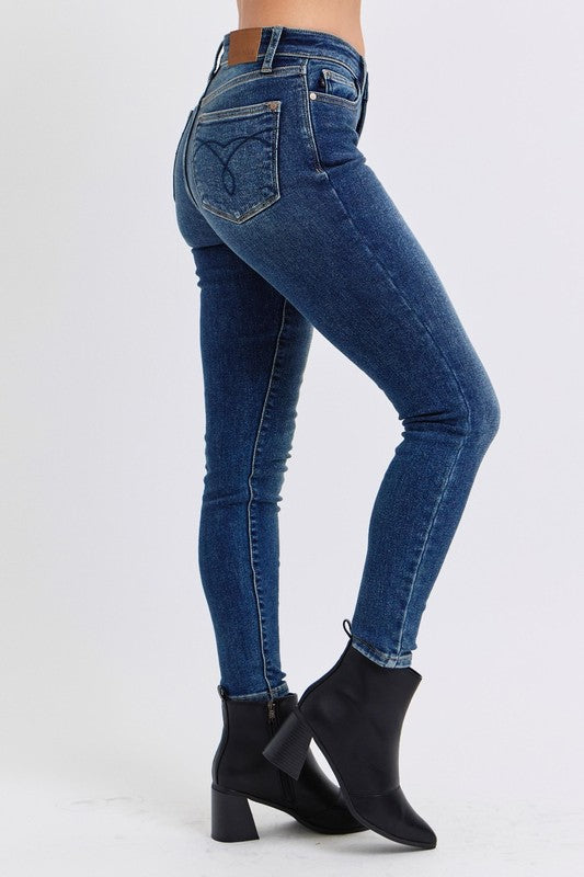 Judy Blue Run Mid-Rise Waist Skinny Jeans with Thermal Lining