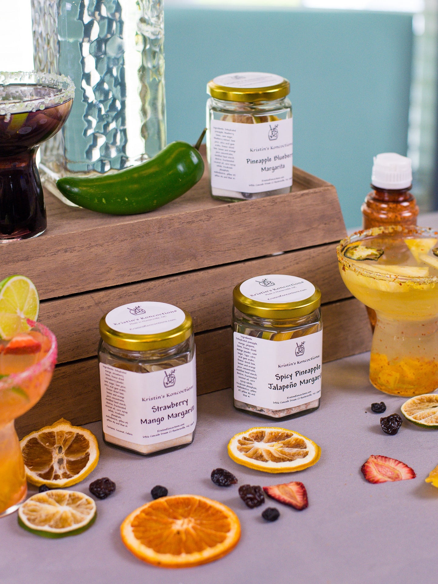 Margarita Cocktail Kit Gift Set – Spicy Jalapeño, Pineapple & Strawberry Mango
