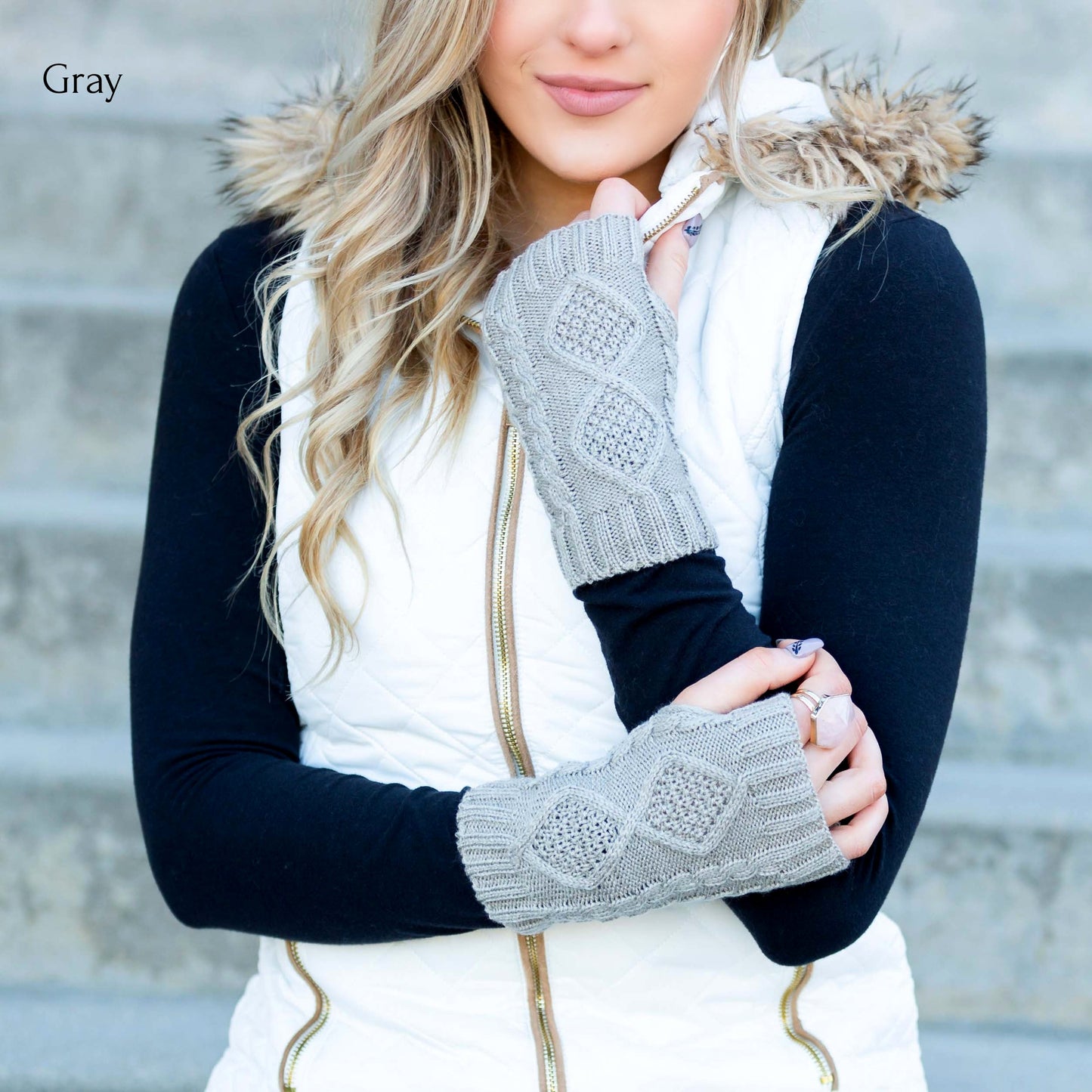 Cable Knit Short Handwarmers