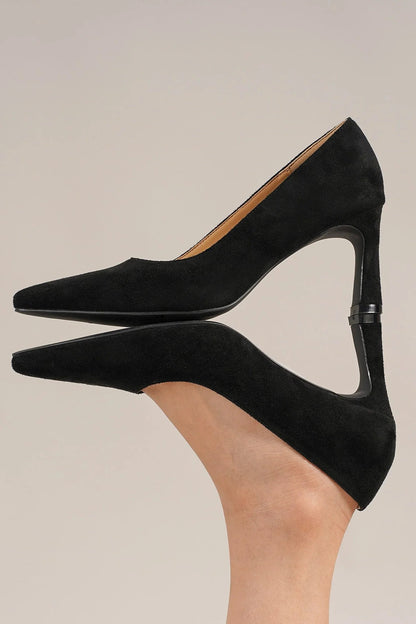 Beast Fashion Faux Suede Pumps