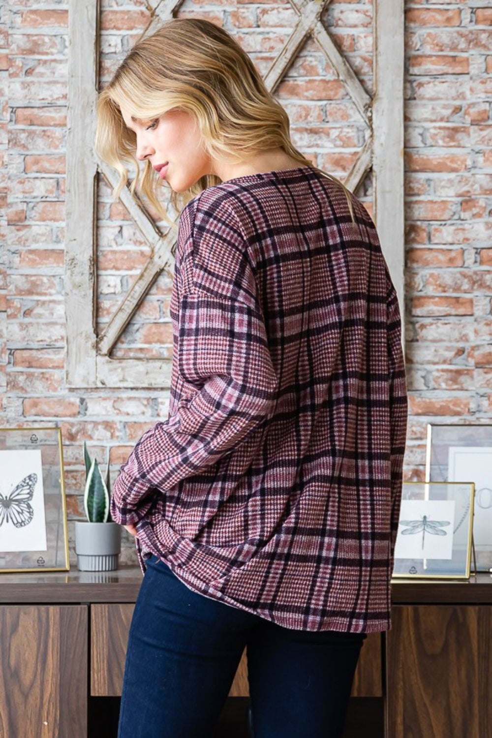 Heimish Plaid V-Neck Long Sleeve Top