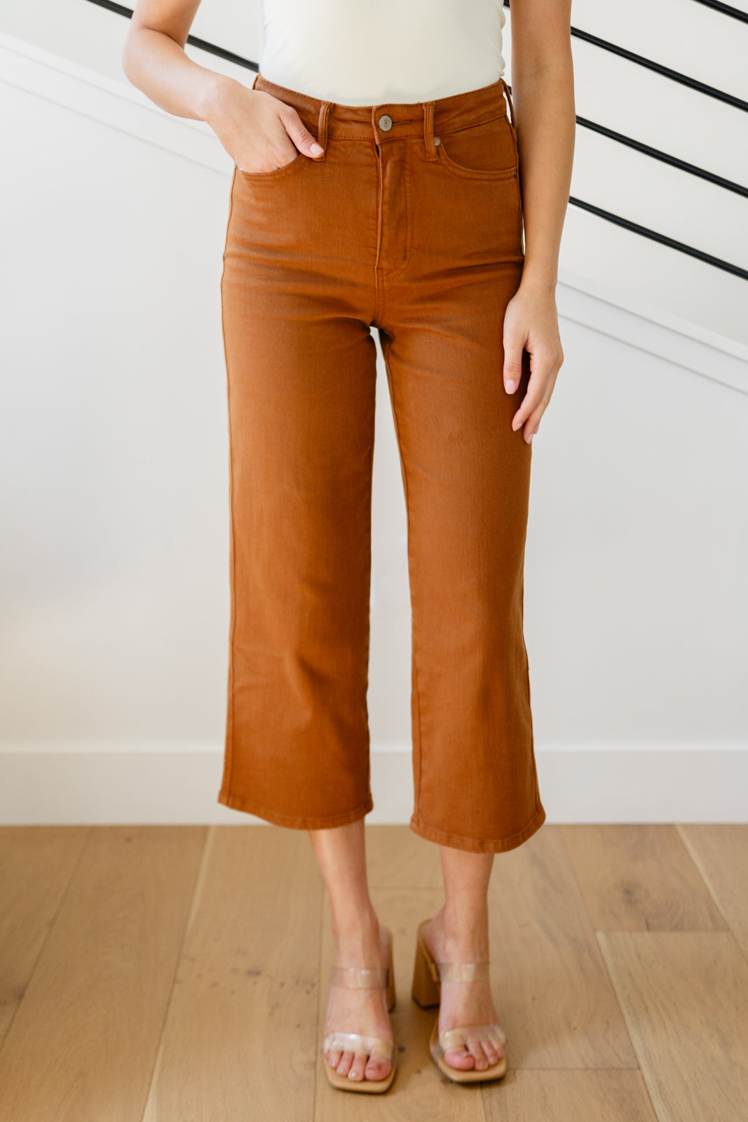 Judy Blue Briar High Rise *TUMMY CONTROL* Wide Leg Crop Jeans in Camel