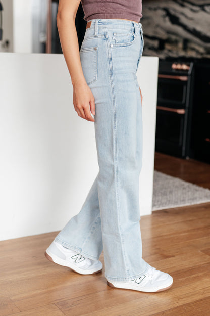 Brooke High Rise *TUMMY CONTROL*  Vintage Wash Straight Judy Blue Jeans