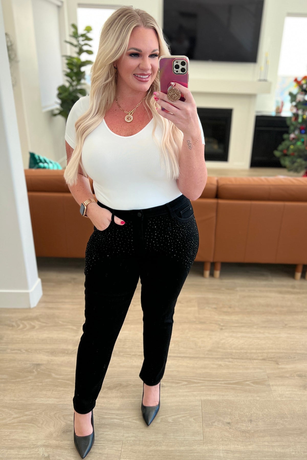 Reese Rhinestone Slim Fit Judy Blue Jeans in Black