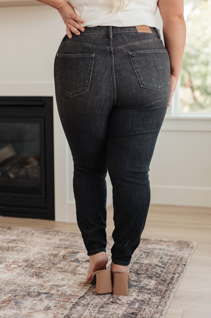 Octavia High TUMMY CONTROL Skinny Jeans in Washed Black by Judy Blue