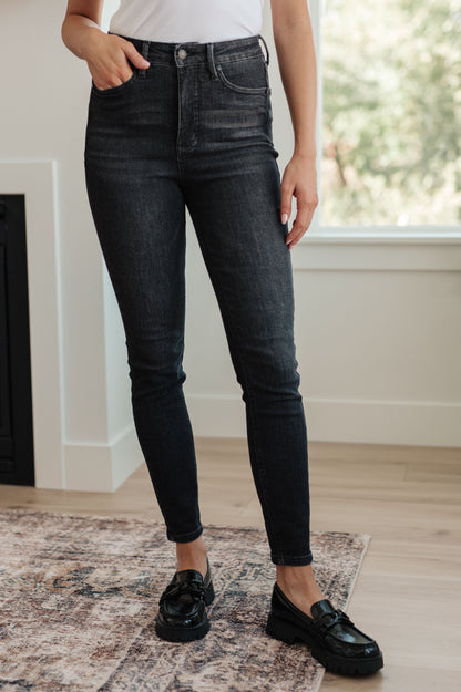 Octavia High TUMMY CONTROL Skinny Jeans in Washed Black by Judy Blue