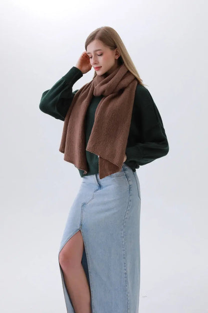 Classic Bias-Cut Scarf – Woven Elegance & Timeless Style ✨🧣