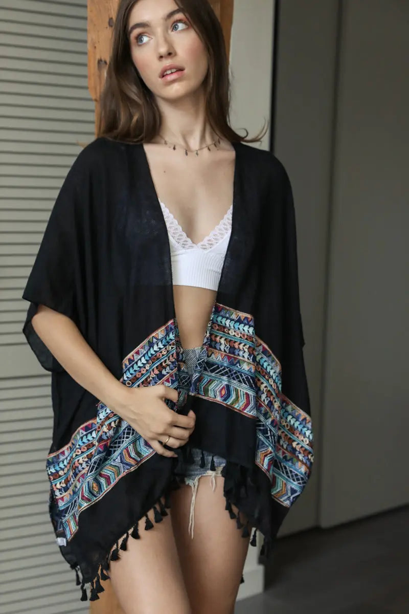 Embroidered Geometric Kimono 💠