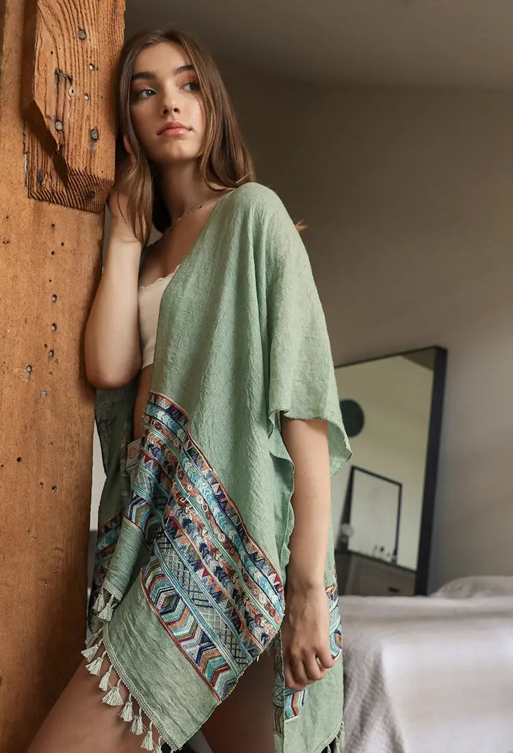 Embroidered Geometric Kimono 💠