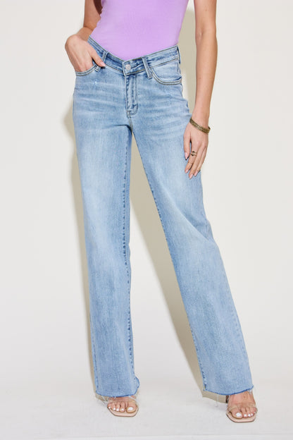 Judy Blue V Waist Straight Jeans