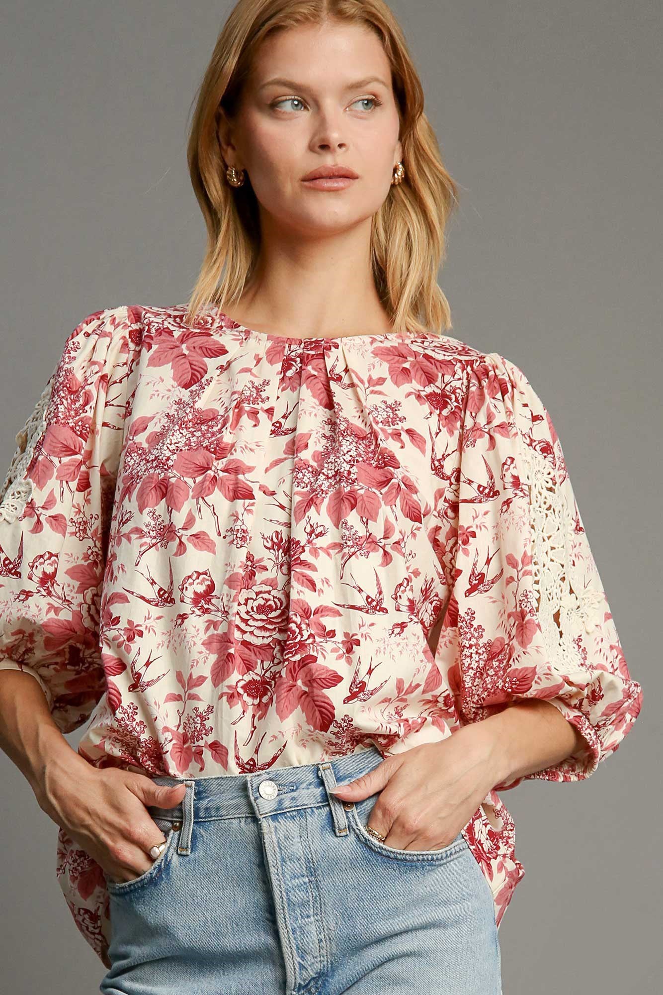 Umgee Floral Lace Trim Sleeve Blouse