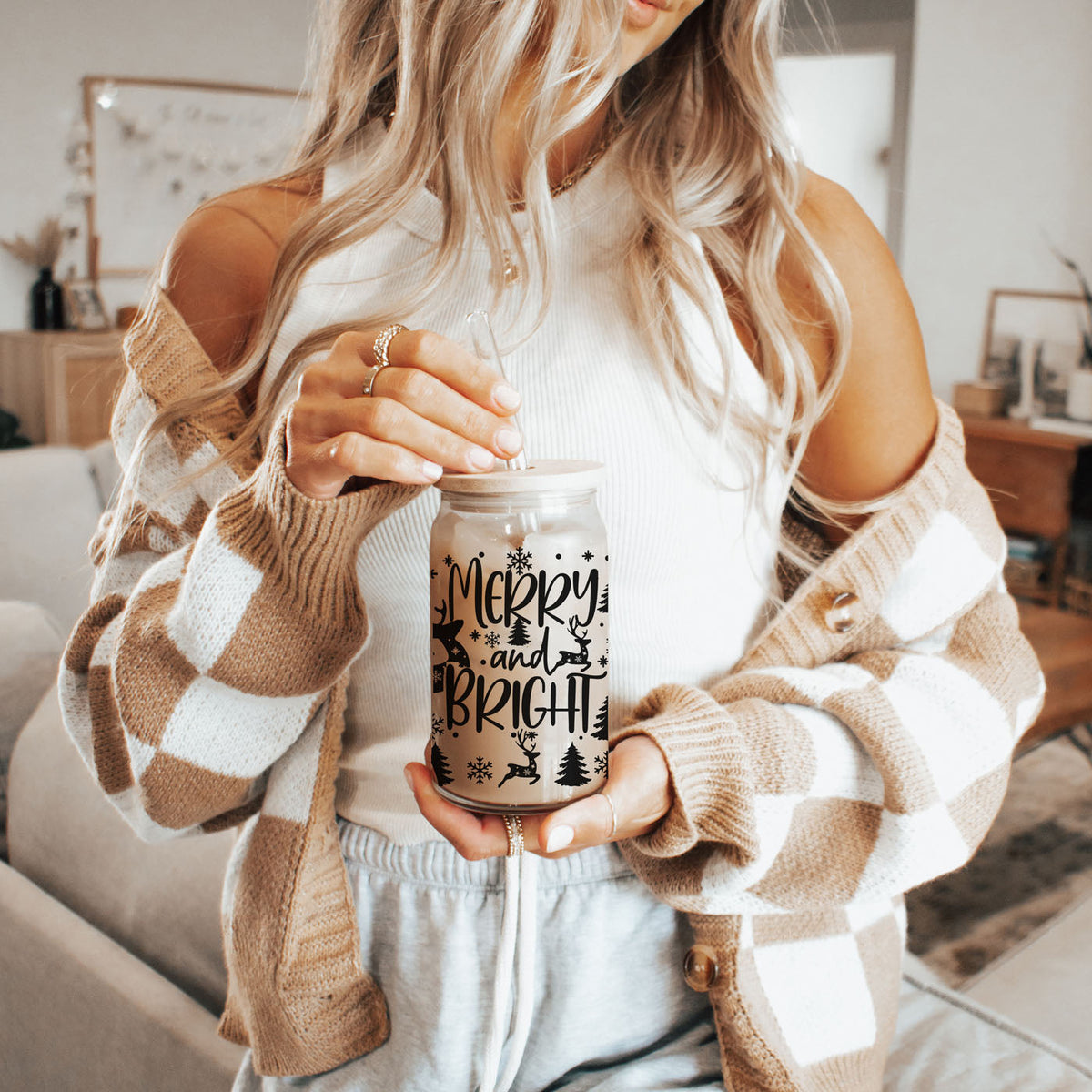 Merry & Bright 17oz