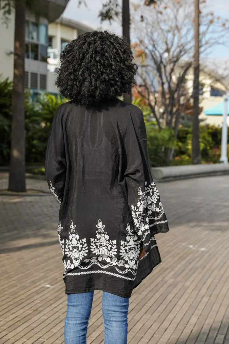 Embroidered Floral Vine Kimono – Elegant and Lightweight