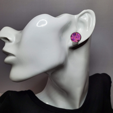 Load image into Gallery viewer, Hot Pink Metallic Leopard Leather Earrings
